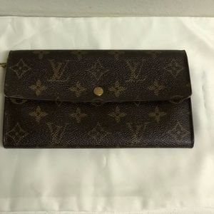 Louis Vuitton Sarah long Wallet